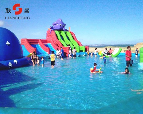 充氣游樂設備-1